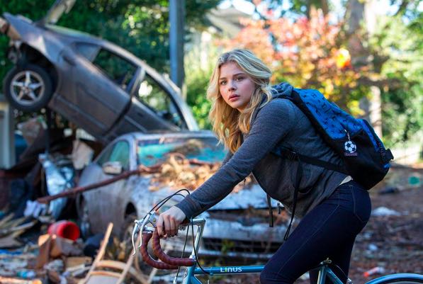 Video 1st Official 5th Wave Trailer With Chloë Grace Moretz Fighting Alien Invaders Lead 8579